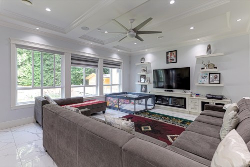 12187 71 Avenue, Surrey, BC 