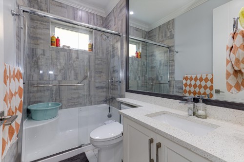 12187 71 Avenue, Surrey, BC 