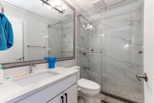 12187 71 Avenue, Surrey, BC 