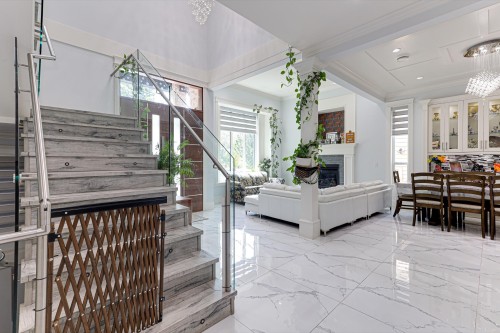 12187 71 Avenue, Surrey, BC 