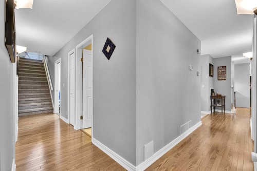 8518 165A Street, Surrey, BC 