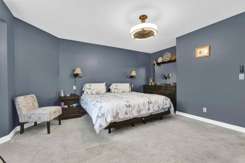 8518 165A Street, Surrey, BC 