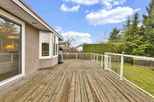 8518 165A Street, Surrey, BC 