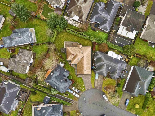 8518 165A Street, Surrey, BC 