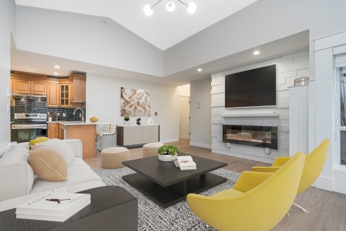 208-2828 152 Street  Surrey, BC V4P 1G6