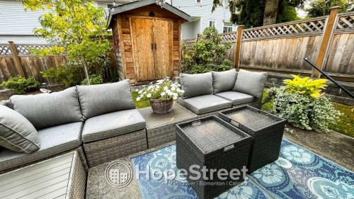 9492 209A Street, Langley, BC 