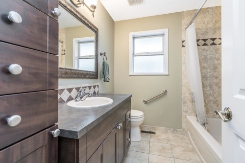 9148 160A Street, Surrey, BC 