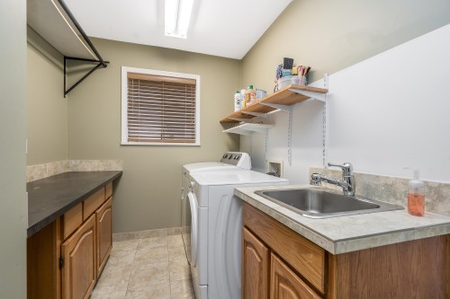 9148 160A Street, Surrey, BC 