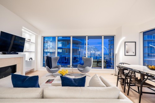 1805-1500 Martin Street, White Rock, BC 