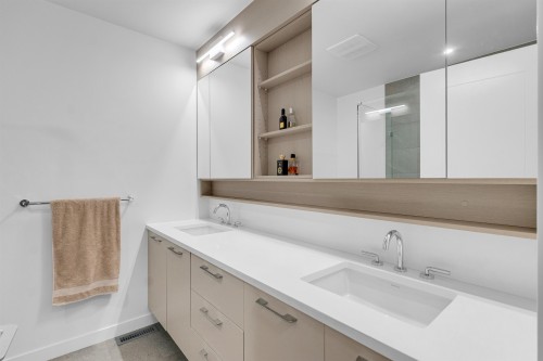 226-6951 204 Street, Langley, BC 