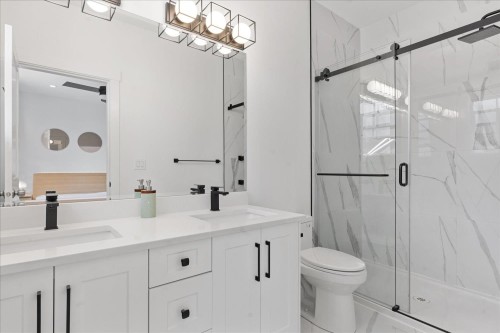 18-9762 182A Street, Surrey, BC 