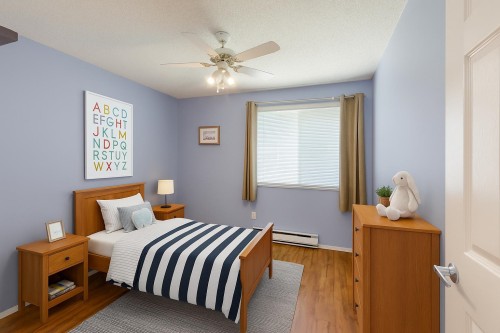 240 Davis Crescent, Langley, BC 