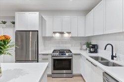 309-5415 Brydon Crescent  Langley, BC V3A 0N4