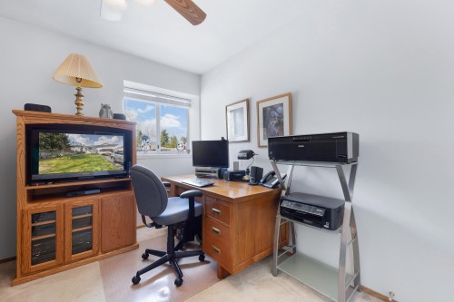 15852 100 Avenue, Surrey, BC 