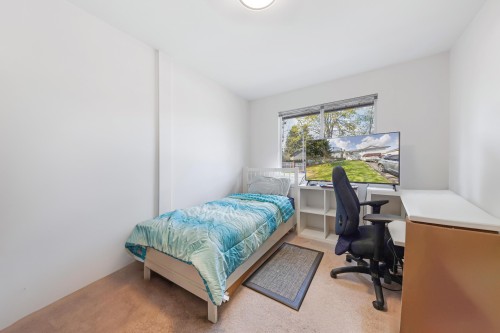 15852 100 Avenue, Surrey, BC 