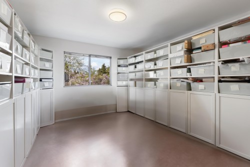 15852 100 Avenue, Surrey, BC 
