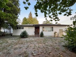 8406 152 Street  Surrey, BC V3S 3M8