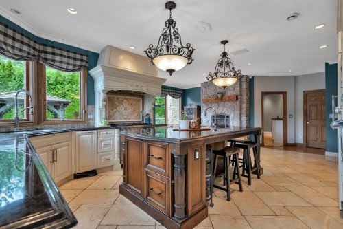 12256 57 Avenue, Surrey, BC 