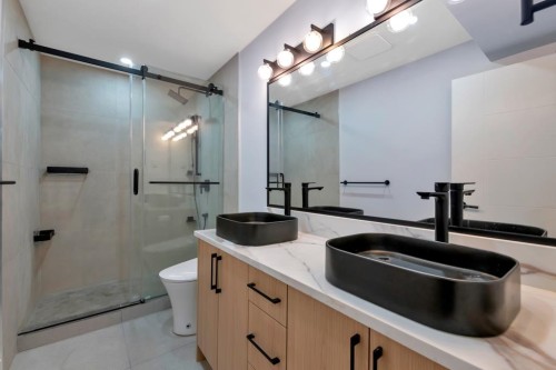 12256 57 Avenue, Surrey, BC 