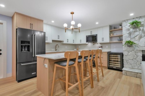 12256 57 Avenue, Surrey, BC 