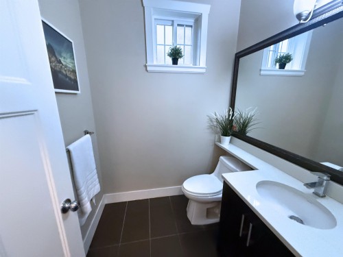 118-15399 Guildford Drive, Surrey, BC 