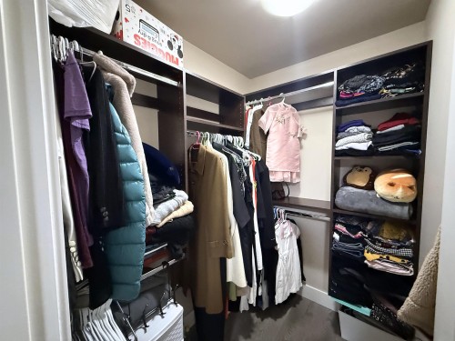 118-15399 Guildford Drive, Surrey, BC 