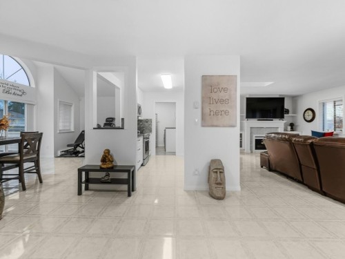 402-19645 64 Avenue, Langley, BC 