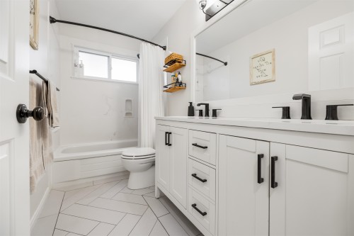 2740 272B Street, Langley, BC 