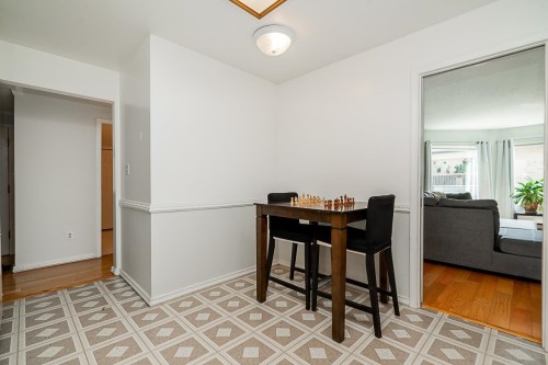 519-1350 Vidal Street, White Rock, BC 