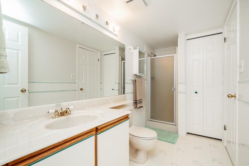 519-1350 Vidal Street, White Rock, BC 