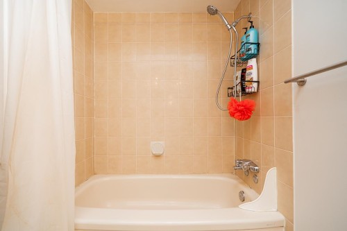 519-1350 Vidal Street, White Rock, BC 