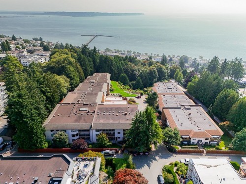 519-1350 Vidal Street, White Rock, BC 