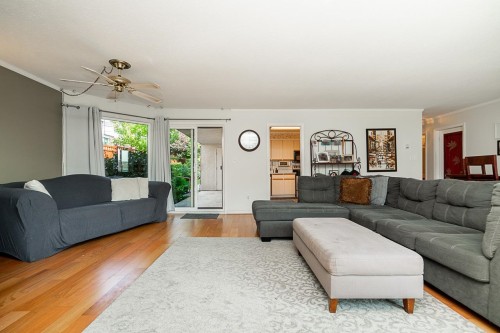 519-1350 Vidal Street, White Rock, BC 