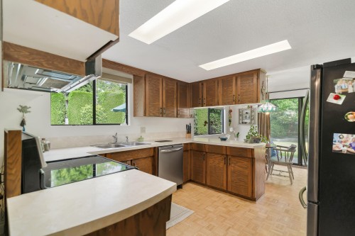 8913 Jedburgh Place, Surrey, BC 