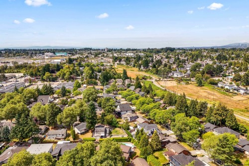 8913 Jedburgh Place, Surrey, BC 