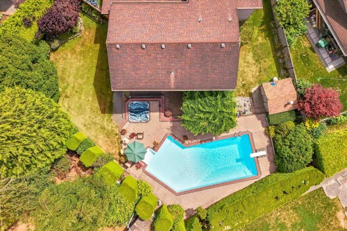 8913 Jedburgh Place, Surrey, BC 