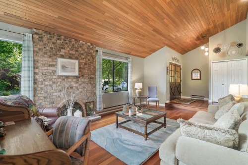 8913 Jedburgh Place, Surrey, BC 