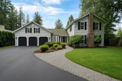 13866 56 Avenue  Surrey, BC V3X 2Z8