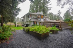 3862 204 Street  Langley, BC V3A 1X4