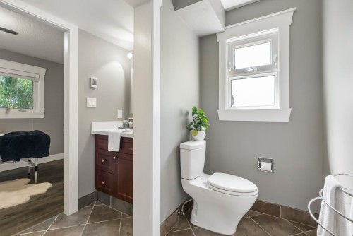 5506 238 Street, Langley, BC 