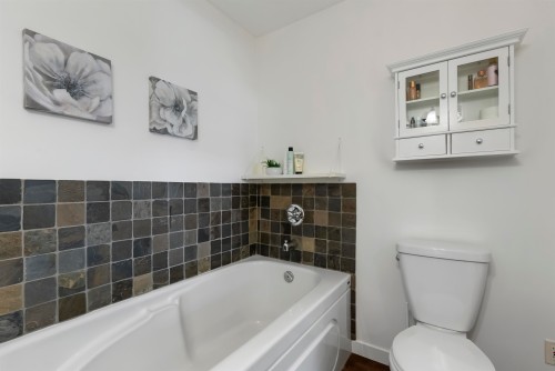 5564 238 Street, Langley, BC 