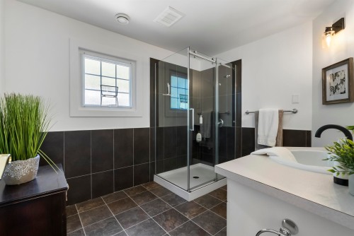 5564 238 Street, Langley, BC 