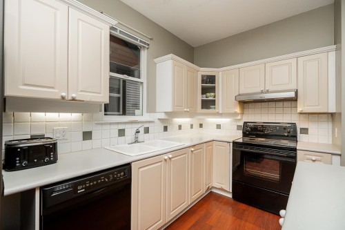 14858 58 Avenue, Surrey, BC 