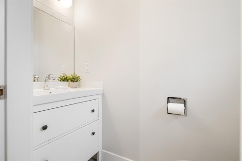 5802 Angus Place, Surrey, BC 