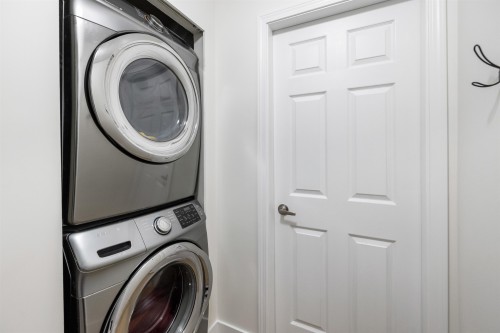 5802 Angus Place, Surrey, BC 