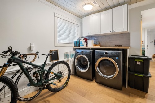 5802 Angus Place, Surrey, BC 