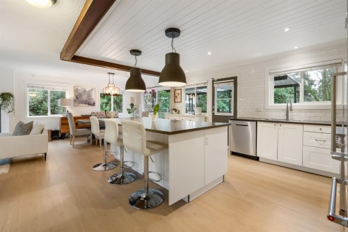 5802 Angus Place, Surrey, BC 