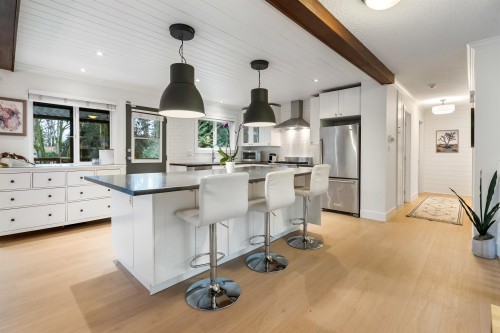 5802 Angus Place, Surrey, BC 