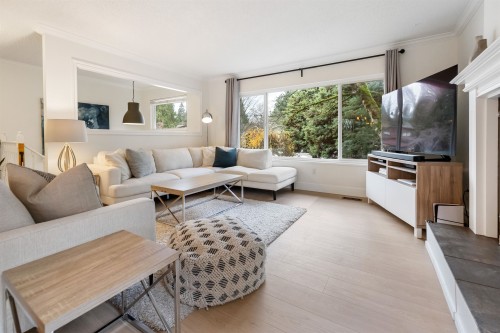 5802 Angus Place, Surrey, BC 