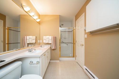 23-6885 184 Street, Surrey, BC 